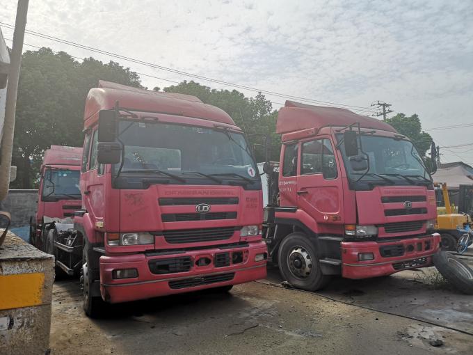 Benutzter Traktor-Kopf UD 459 importierte Zustand der 60 Tonnen-Belastbarkeits-100% Vorlage